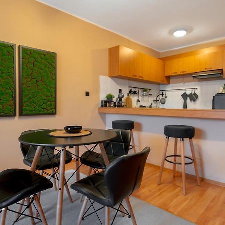 סופיה Cosy Green Apt Close To Macedonia Square מראה חיצוני תמונה