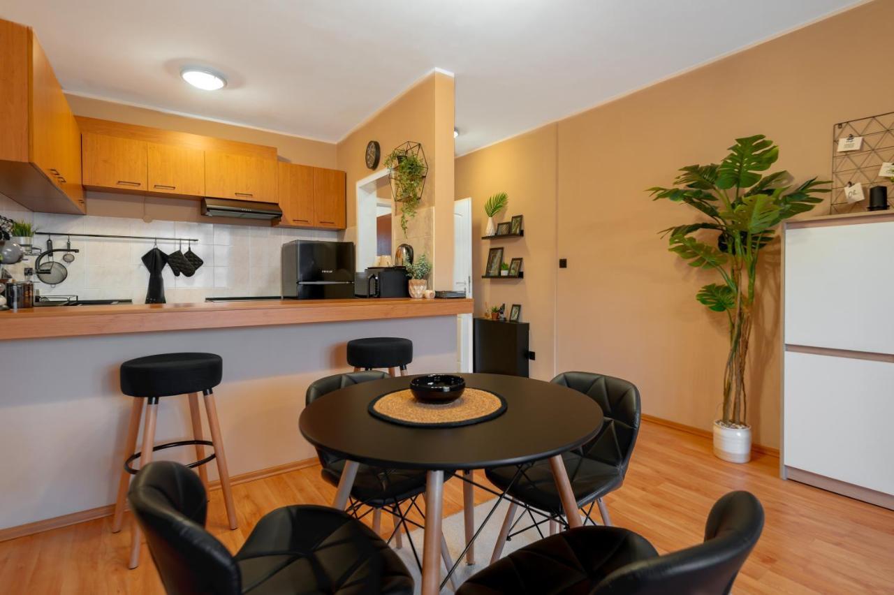 סופיה Cosy Green Apt Close To Macedonia Square מראה חיצוני תמונה